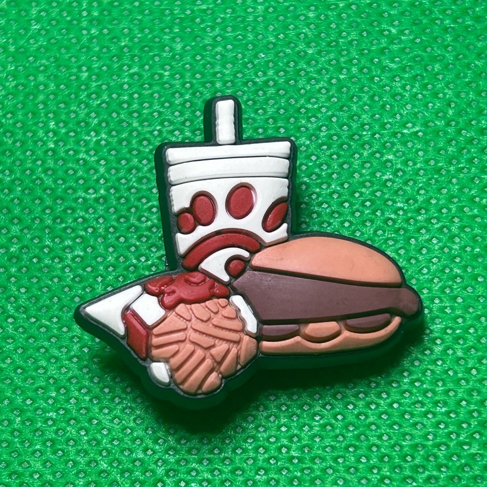 🌼 (5/$10 or 10/$15) NEW “Chick-fil-a LOVER” Croc Charm Collection